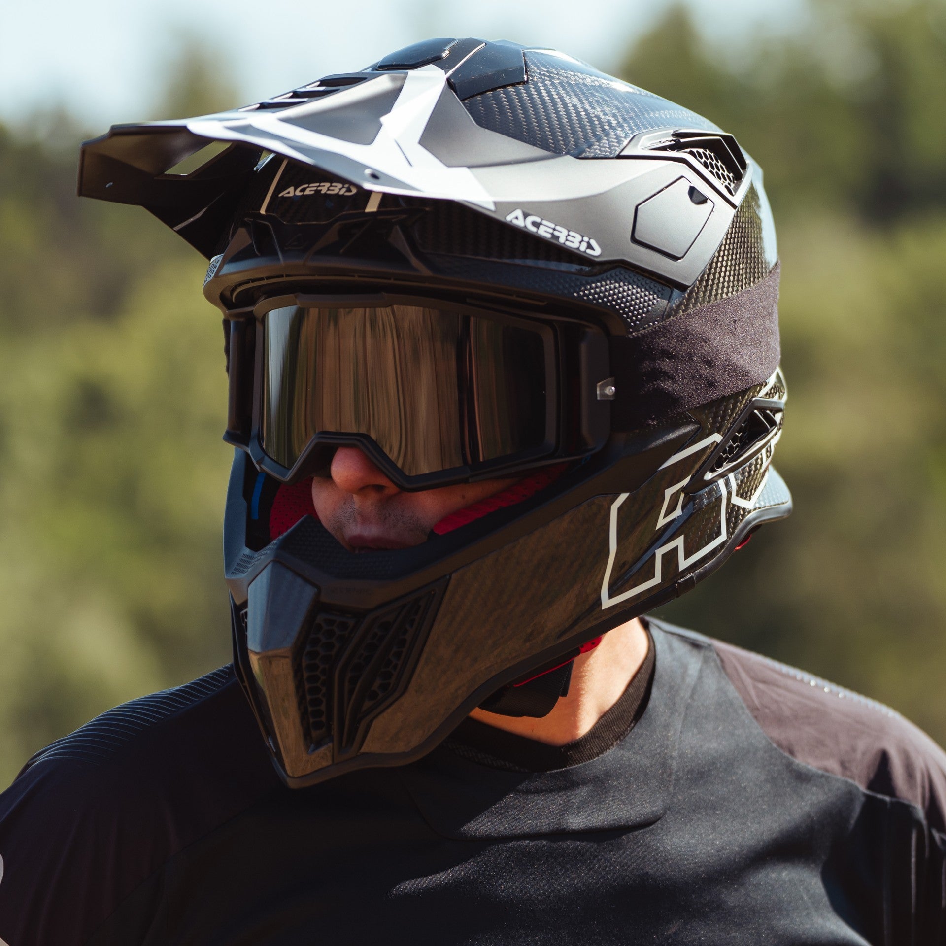 ACERBIS helm Airstrike-C zwart/wit