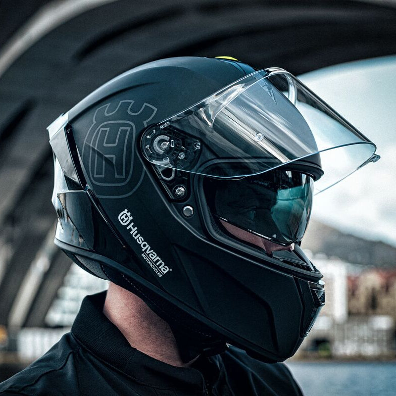HUSQVARNA hjelm Spark 2 sort/grå