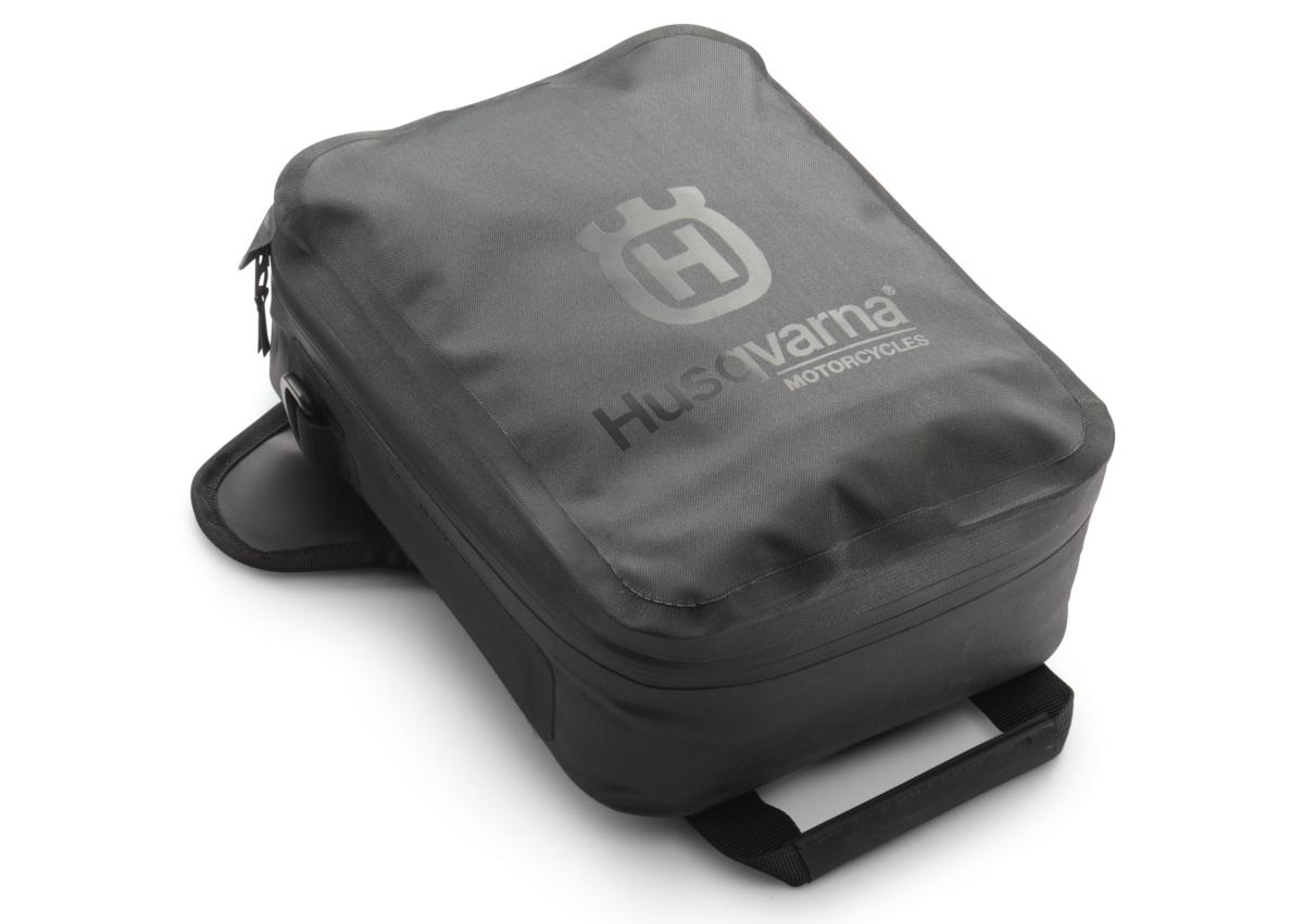 husqvarna-soma-bakas-tank-bag-vit-srt-125-401-18-