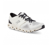 on-apavi-cloud-x3-w-white-black