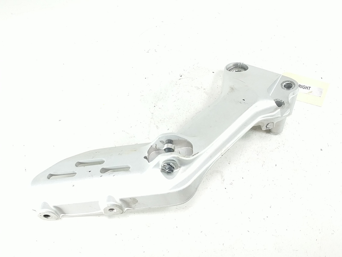 HUSQVARNA Halterung Fußraste vorne RH 113027 silber matt SVR 125/401 '20-'23