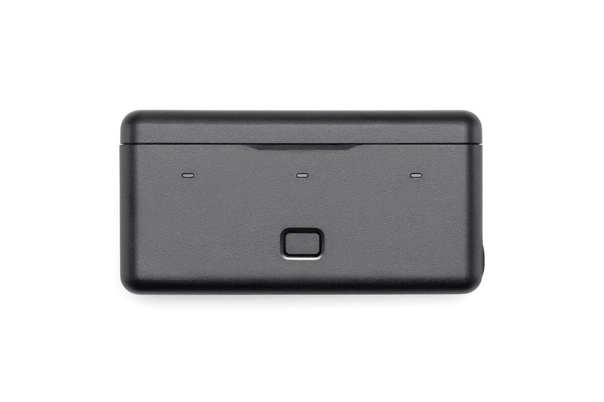 dji-ladetajs-akumulatoram-osmo-action-multifunctional-battery-case-2