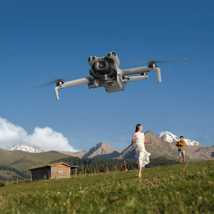 DJI Drohne Mini 5 Pro Fly More Combo (DJI RC-2)