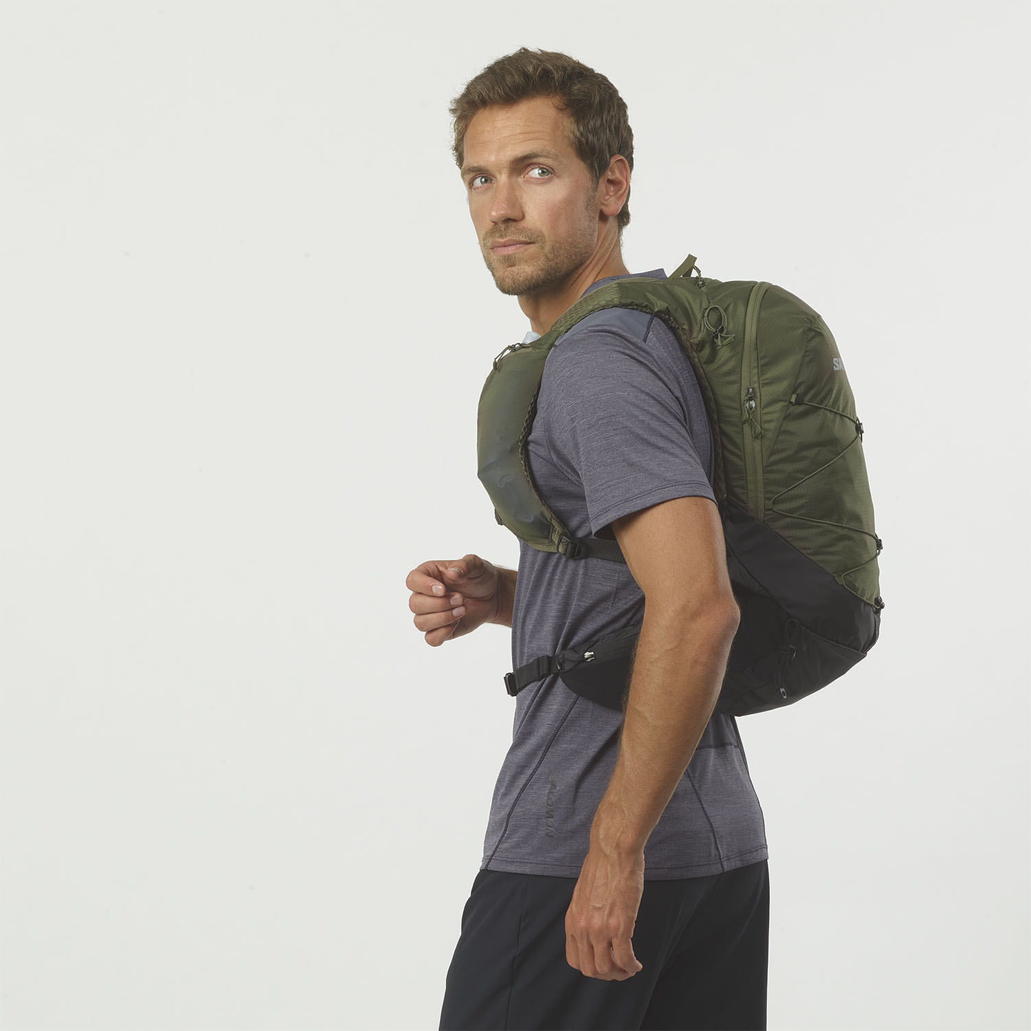 salomon-soma-muguras-xt-15-dark-green-black