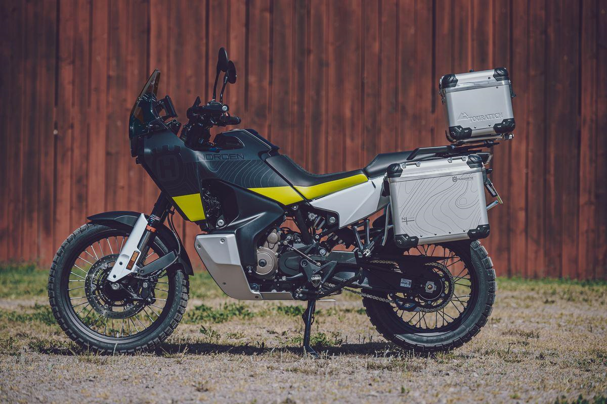 husqvarna-koferis-ar-sledzenem-tourtech-top-case-norden
