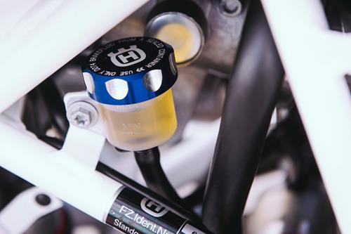 husqvarna-vaks-bremzu-traukam-aizm-blue-e-sm-701-16-23