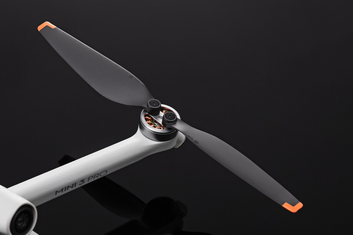 dji-propelleru-komplekts-mini-3-pro-mini-4-pro-black-orange