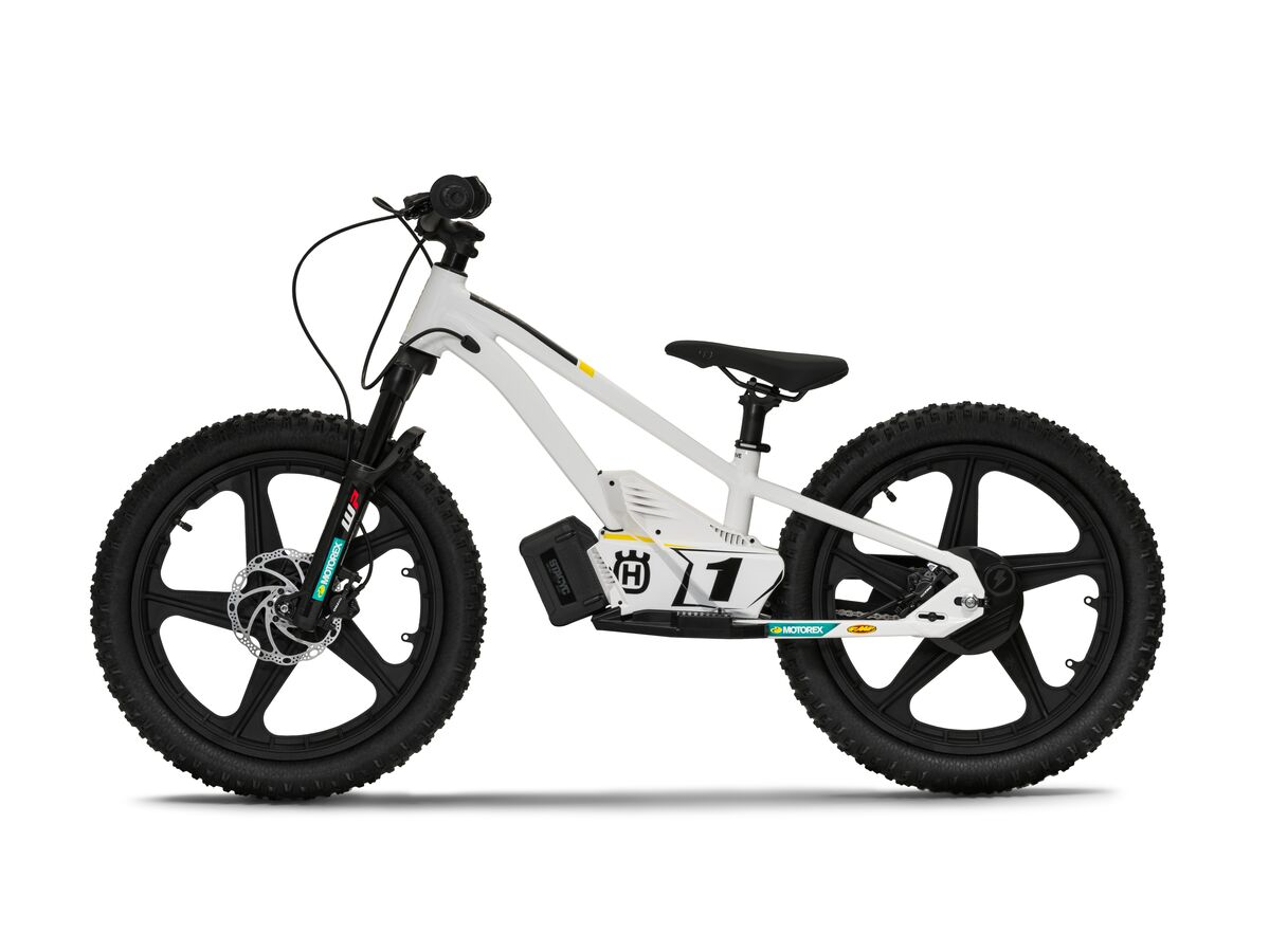 husqvarna-balansa-velo-ee1-20-23