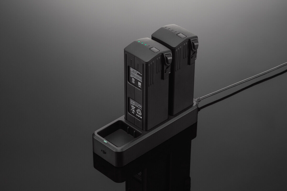 dji-ladetajs-akumulatoram-battery-charging-hub-mavic-3