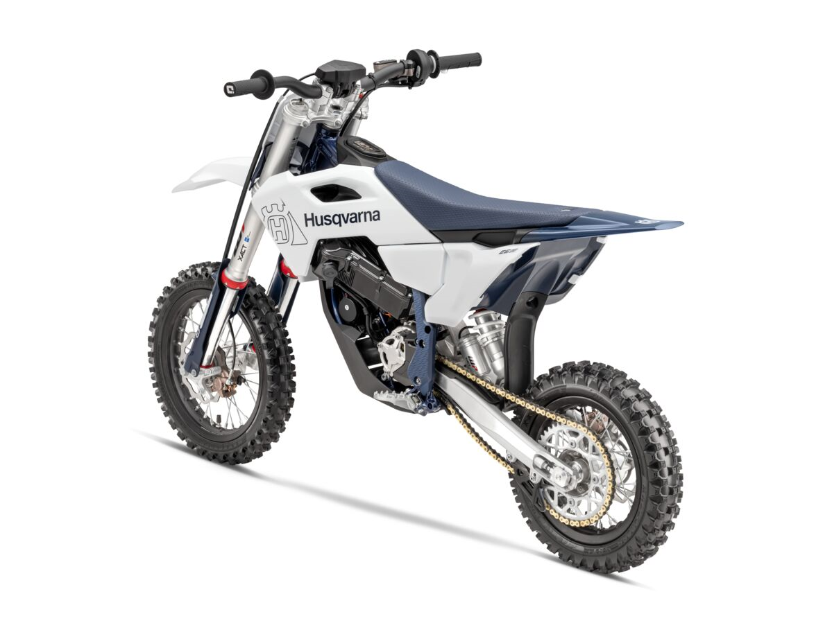 husqvarna-motocikls-ee-5-25-w-charger