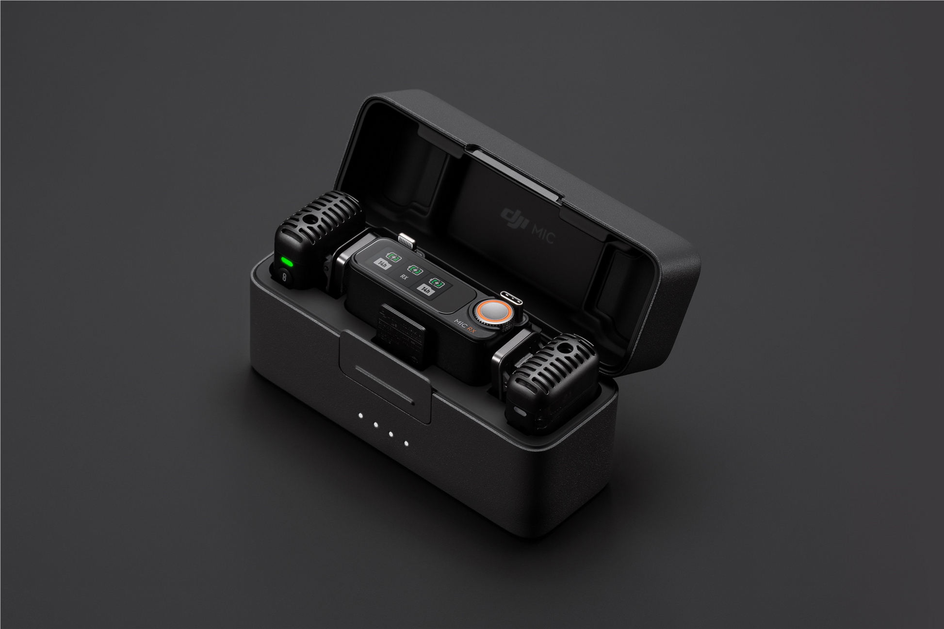 dji-uzlades-stacija-mic-2