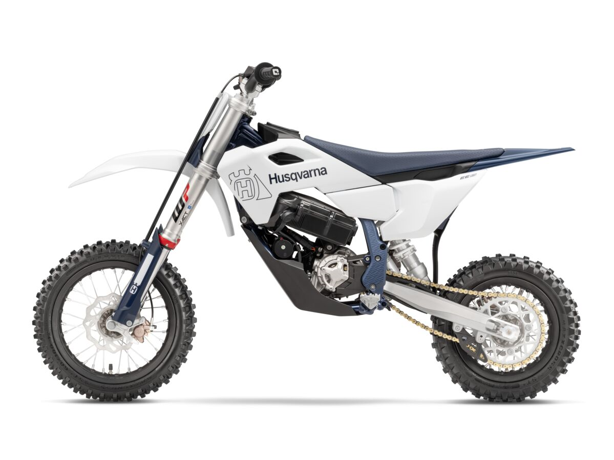husqvarna-motocikls-ee-5-25-w-charger