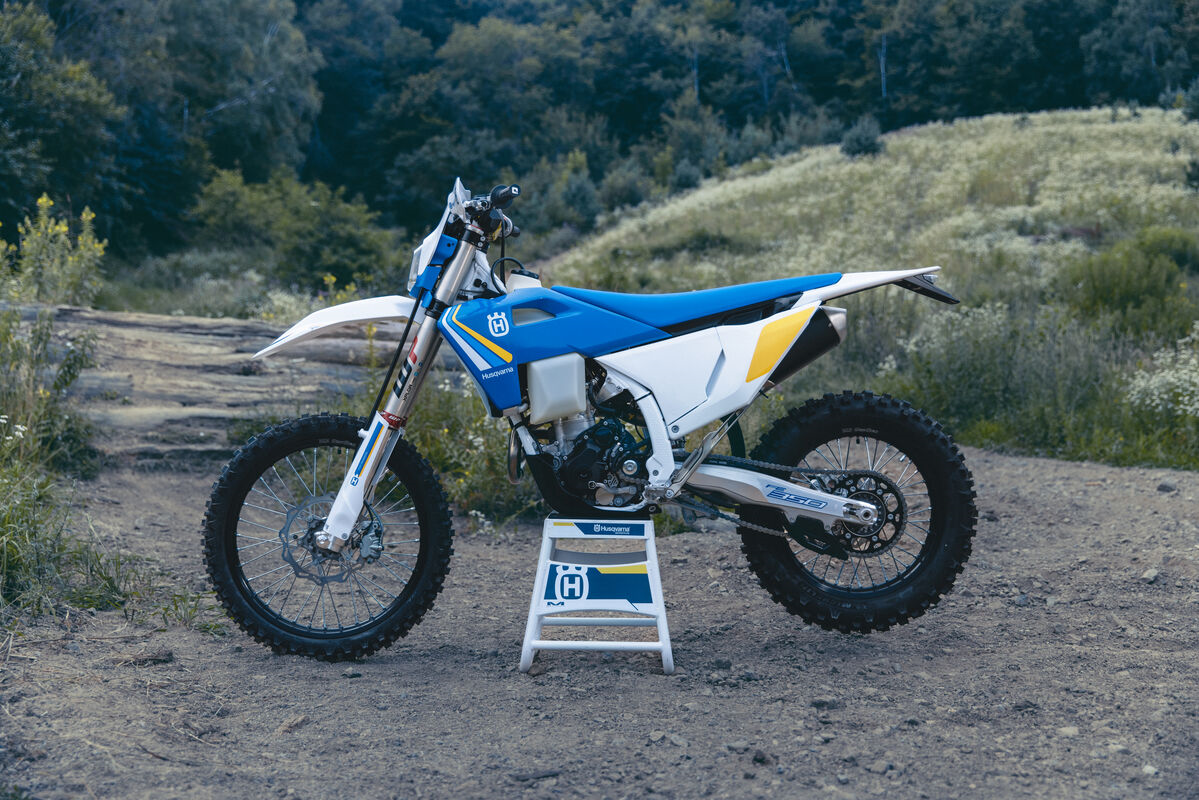 husqvarna-motocikls-fe-350-heritage-25