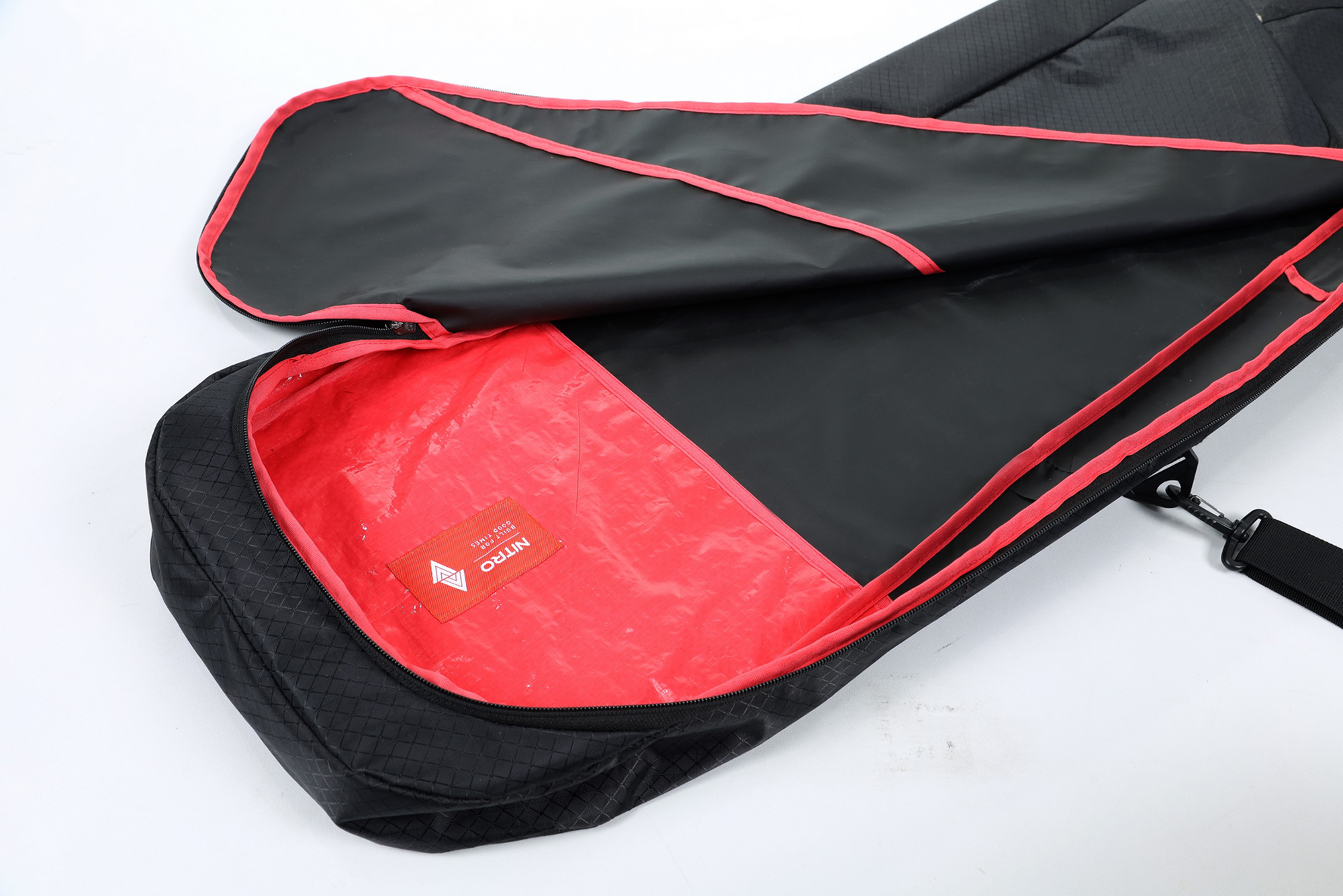 nitro-soma-dela-sub-board-bag-165-black-phantom