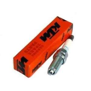 husqvarna-svece-2-ngk-lmar7di-10-e-sm-vit-701-17-21