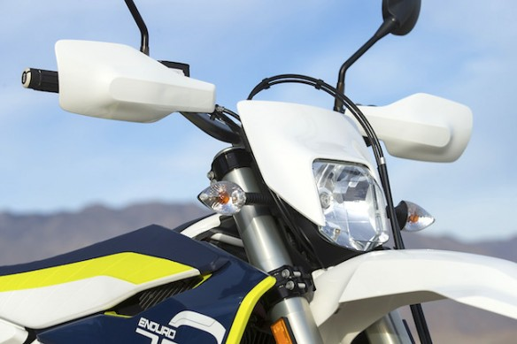 HUSQVARNA håndbeskytter Comp E 701 '16-'19 hvid med beslag