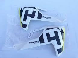HUSQVARNA plastist esilatern külg LH/RH TC 50 '18 koos kleebisega