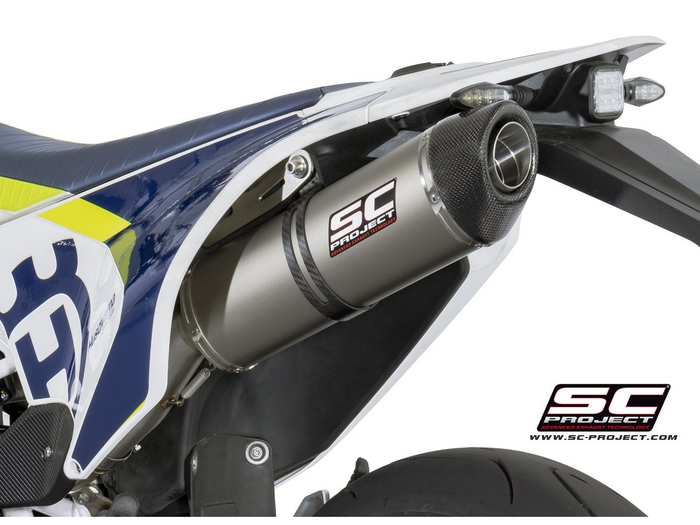 SC PROJECT Auspuff HUSQ E/SM 701 '16-'20 Oval mit carby Endkappe