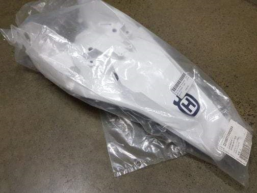 HUSQVARNA plastikust porilaua kate TC 50 '20-'22 valge logoga