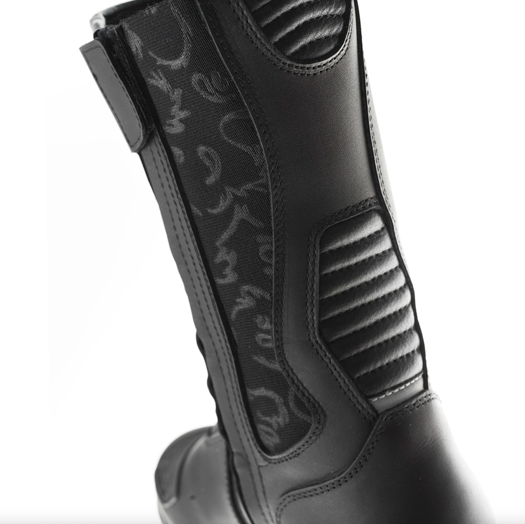 GAERNE Black Rose Gore-Tex saapad mustad