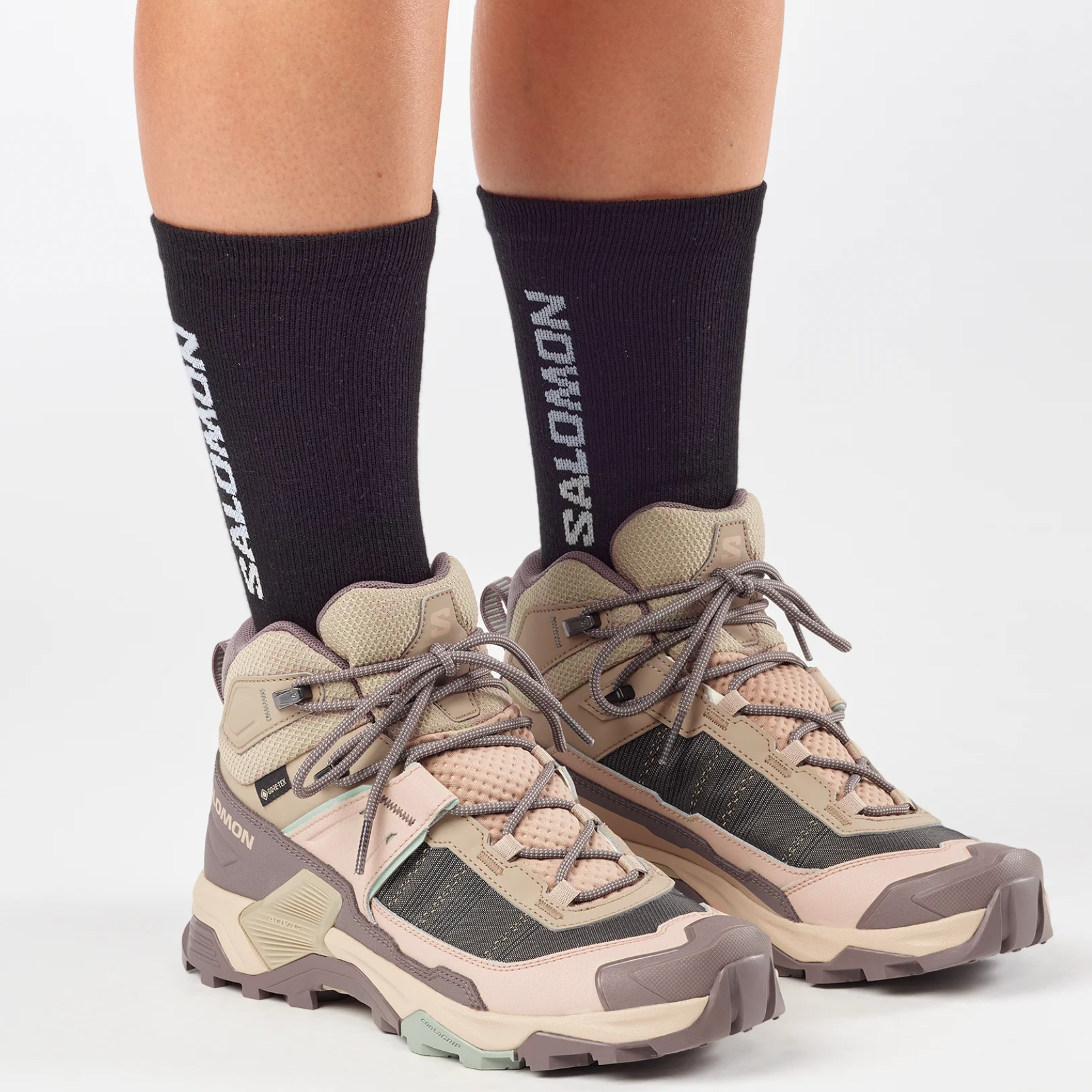 Chaussures SALOMON X Ultra 5 Mid GTX W iron/desert tan/green milieu