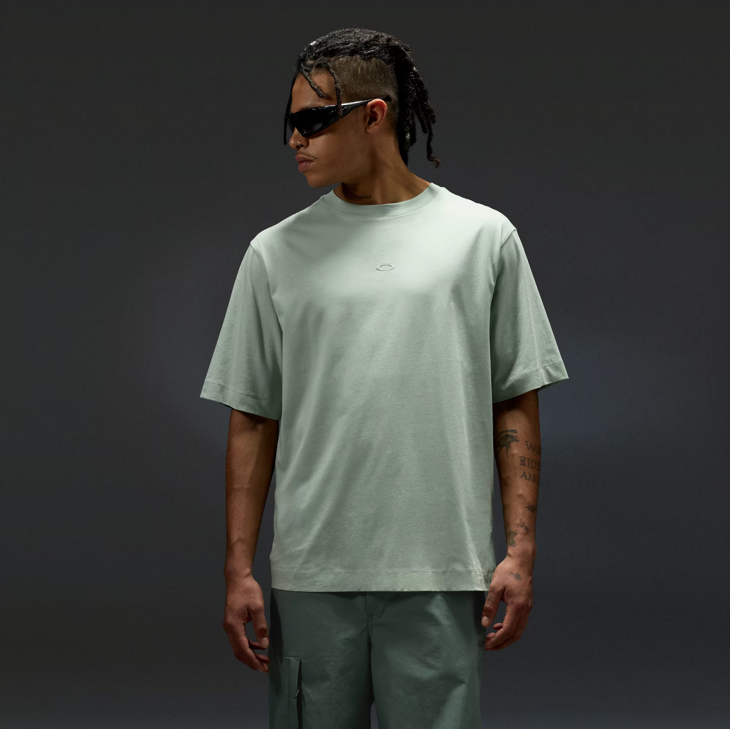T-shirt OAKLEY Reserve Momento Protopia verde sbiadito