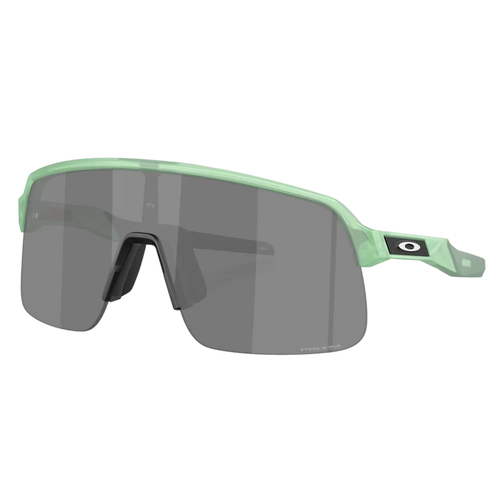 OAKLEY solbriller Sutro Lite Sweep mat trans jade med prizm sort