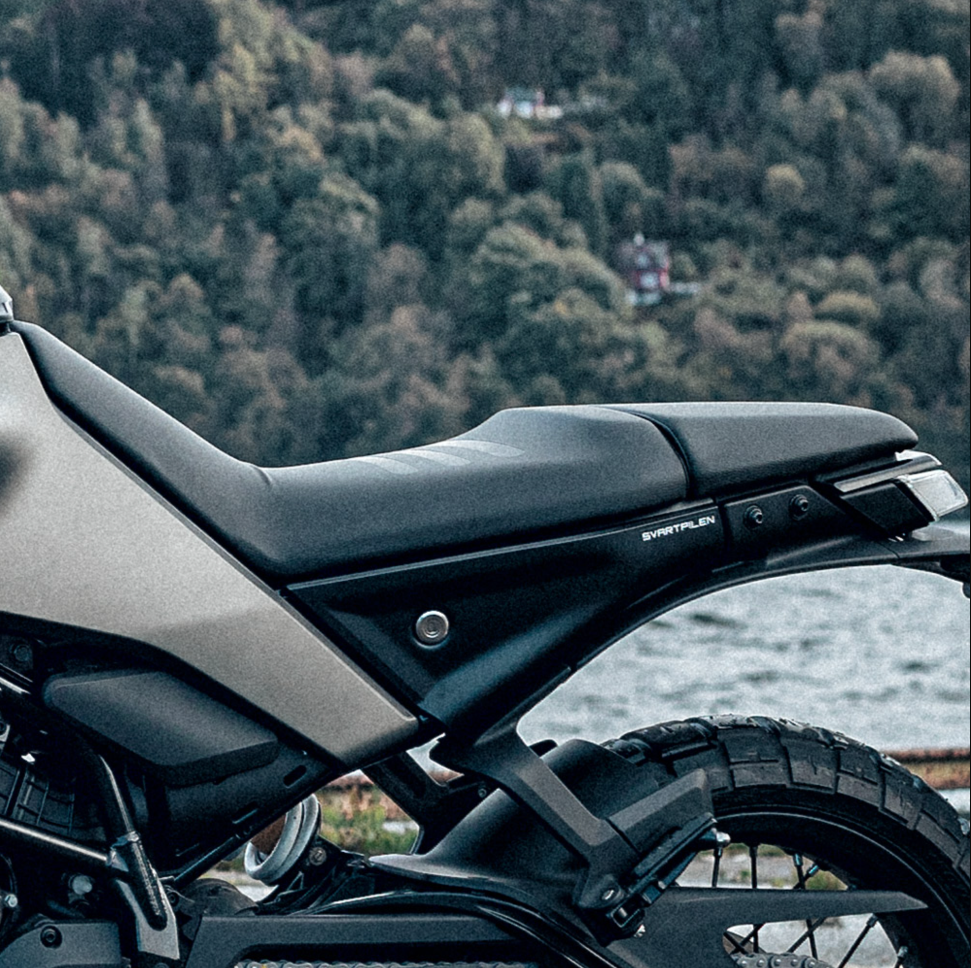 HUSQVARNA motorcycle Svartpilen 401 '26