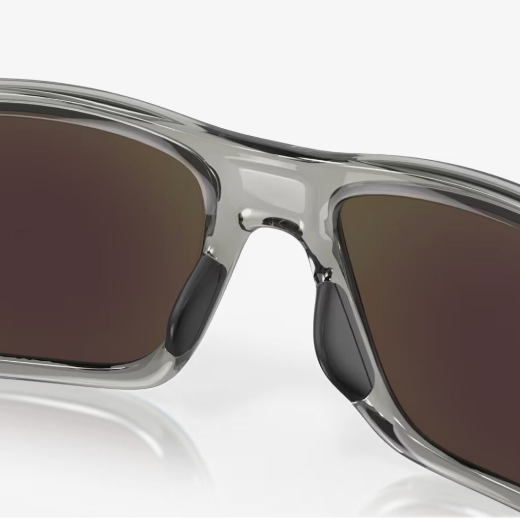 OAKLEY zonnebril Mainlink grijs inkt met zwarte saffier